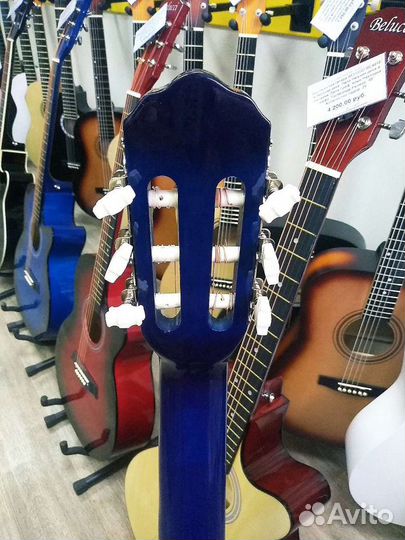 Классическая гитара 39