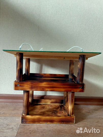 Кормушка для птиц ручной работы