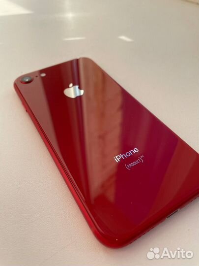 iPhone 8, 64 ГБ