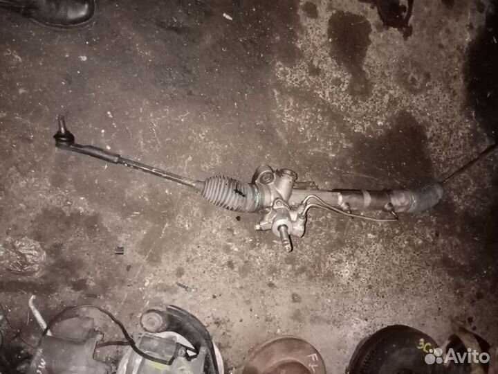 Рулевая рейка на honda stepwgn RF3