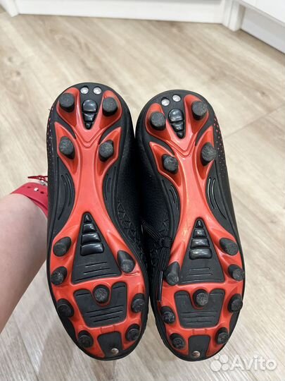 Футбольные бутсы шиповки