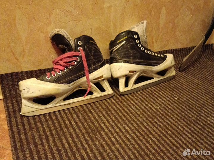 Коньки вратарские