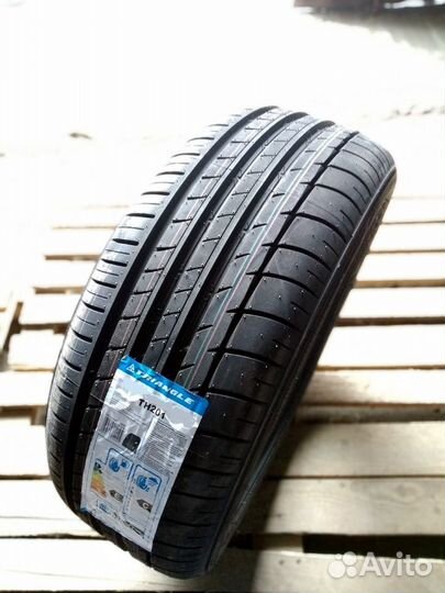 Triangle Sports TH201 275/40 R19