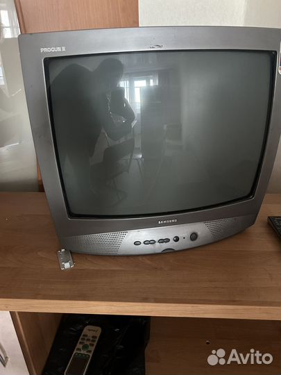 Телевизор samsung