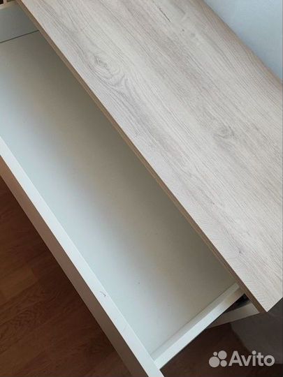 Стол письменный с ящиком, узкий