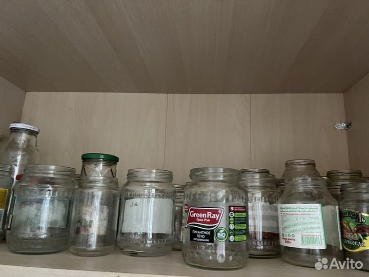 Много банок