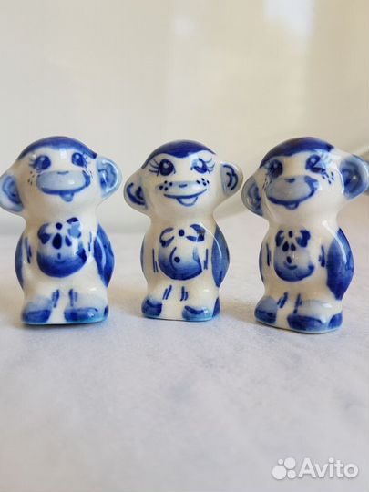 Фарфоровые статуэтки Гжель Обезьянки Сувениры