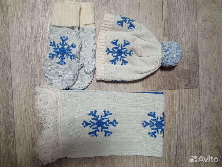 Комплект шапка и шарф варежки