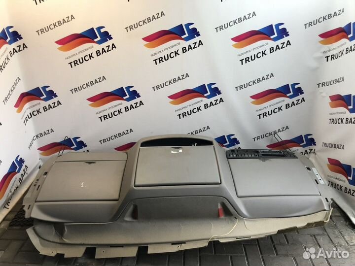 1690492 Консоль кабины верхняя Daf XF105