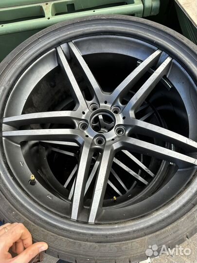 Продам колеса r20 в сборе 245.35,275.30