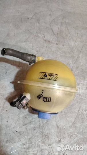 Бачок расширительный Volkswagen Bora 1998