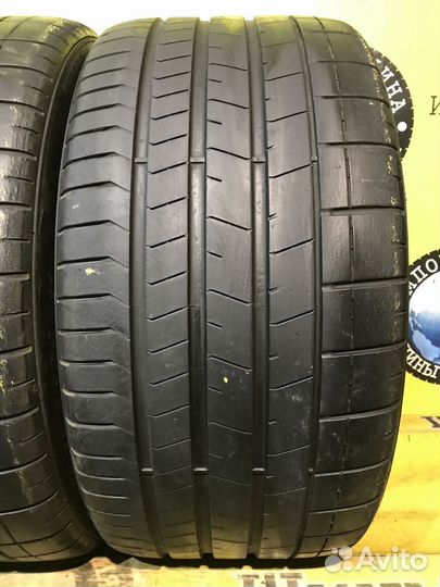 Pirelli P Zero PZ4 255/40 R20 и 295/35 R20 98Y