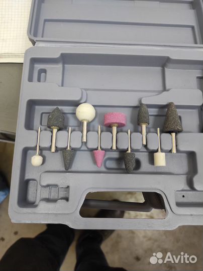 Абразивные шарошки в кейсе