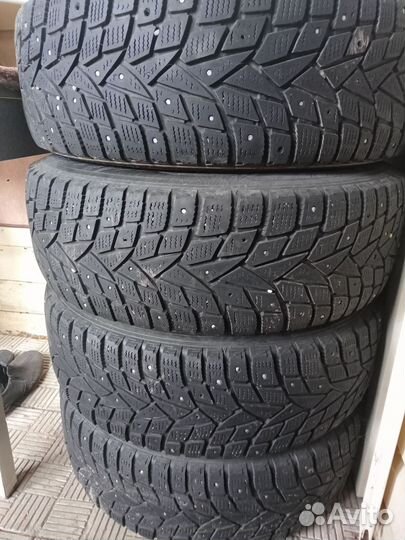 Dunlop SP Winter Ice 02 195/65 R15