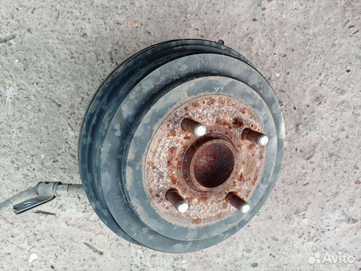 Задний левый барабан в сборе Киа Рио 2