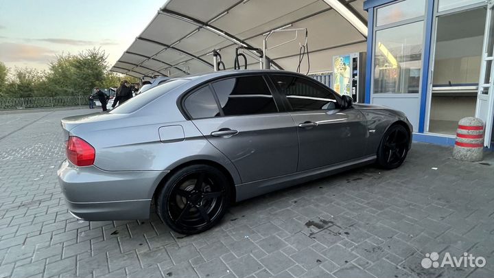 Заднее стекло на BMW 3 series E90 Экспресс замена