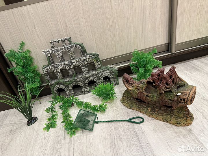 Декорации для аквариума, растения и др