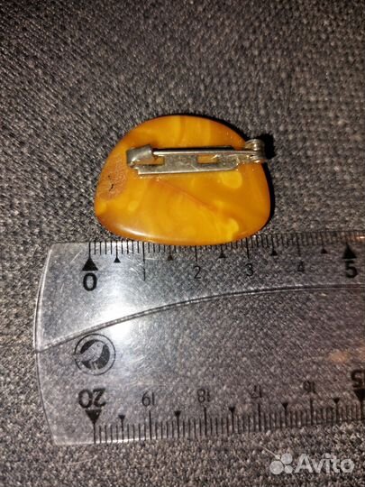 Брошь янтарь СССР винтаж