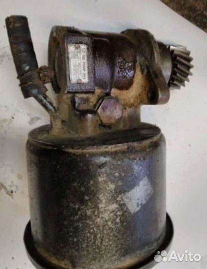 Насос гур для двигателея F17, F19 EF750 с бачком