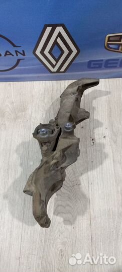 Кронштейн площадка крепление генератора Renault sy