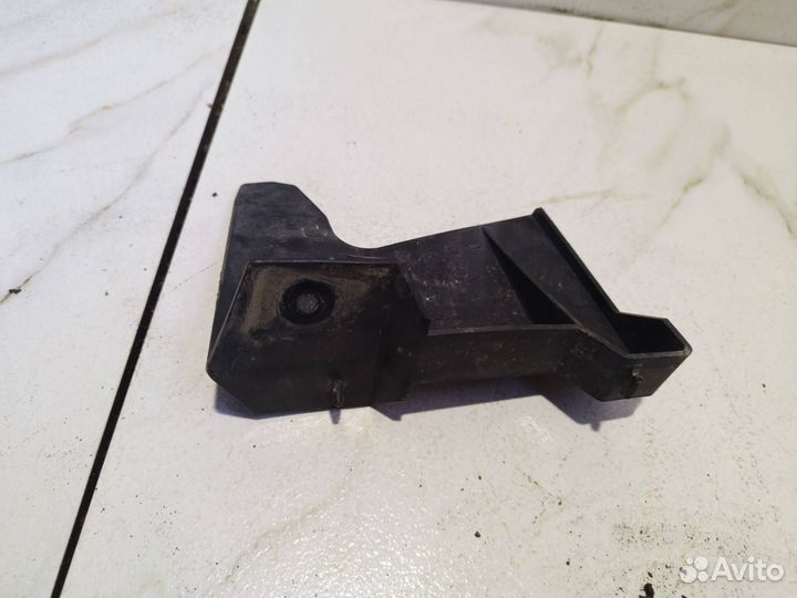 Дефлектор радиатора Mazda 6 GG 2005 G22E56253