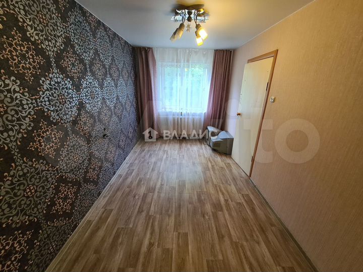 2-к. квартира, 43 м², 1/5 эт.
