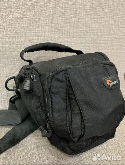 Зеркальный фотоаппарат