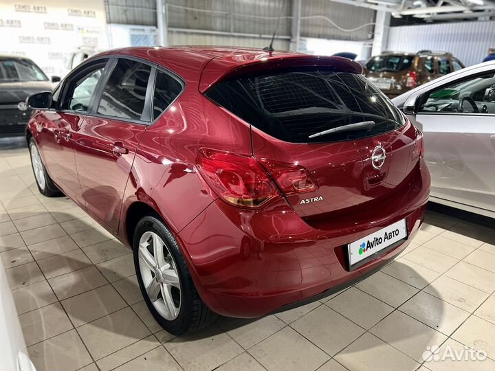 Opel Astra 1.6 МТ, 2011, 139 000 км