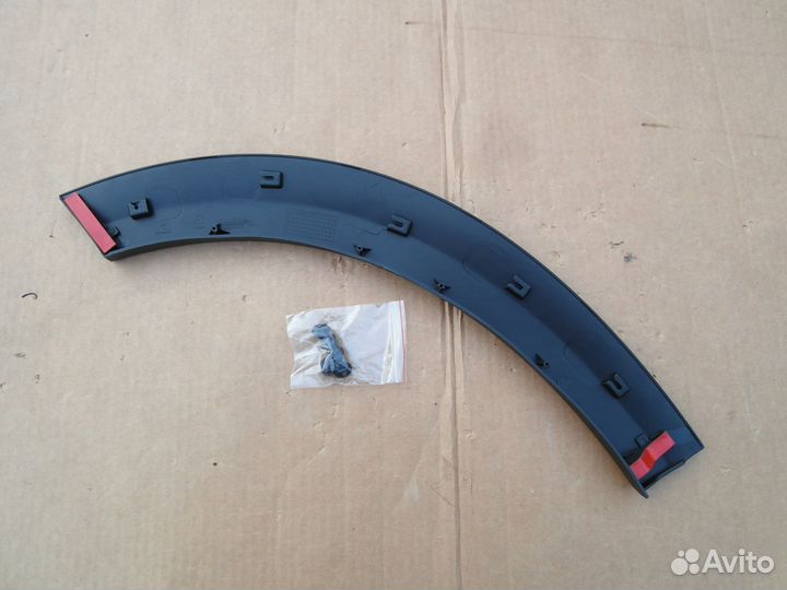 Молдинг зад двери по арке левый Infiniti QX50 J55