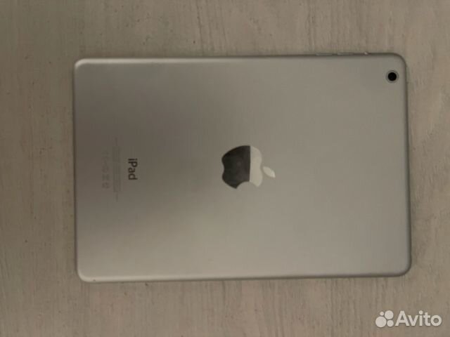 Продам iPad-mini первое поколение (16Gb)