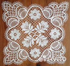 Сколки коклюшечного кружева