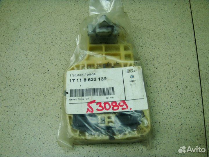 Подушка радиатора левая Bmw 5 G30