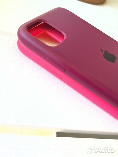 Чехол на iPhone 11