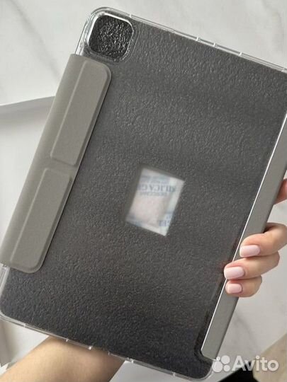 Чехол uniq Camden на планшет Apple iPad Pro 11