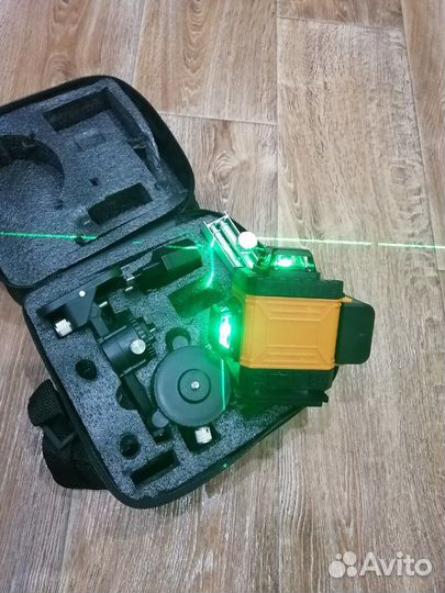 Лазерный уровень 4d. 16 линий