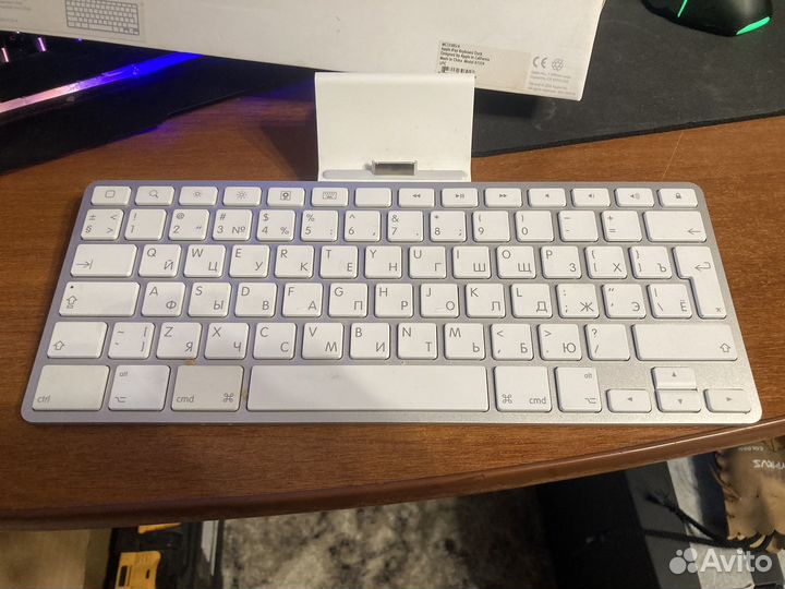 Док-станция клавиатура Apple iPad Keyboard Dock