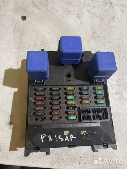 Блок предохранителей Nissan Pulsar N15