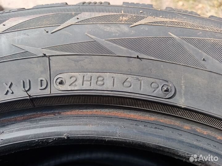 Toyo Observe G3-Ice 215/55 R16