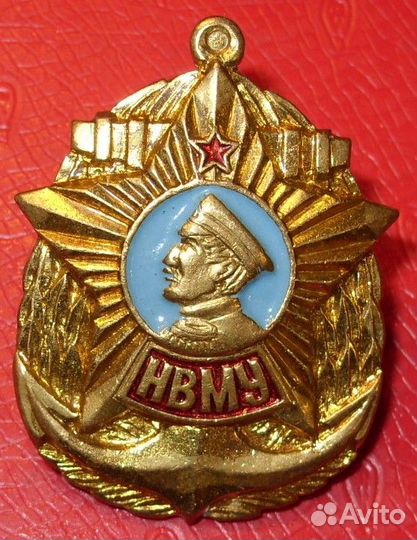 Значки суворовских и нахимовских училищ