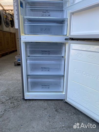 Холодильник Samsung RB37J5261SA