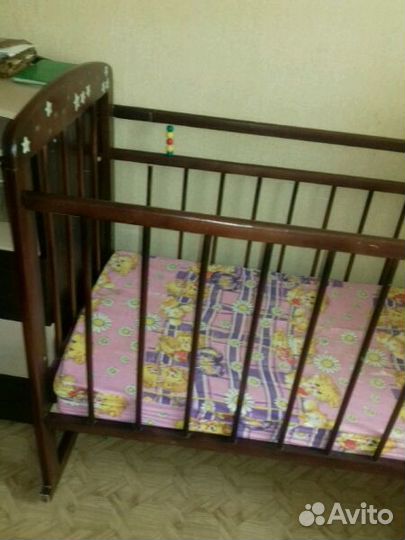 Детская кроватка