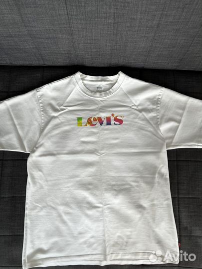 Футболка levis