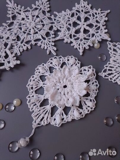 Снежинки ручная работа