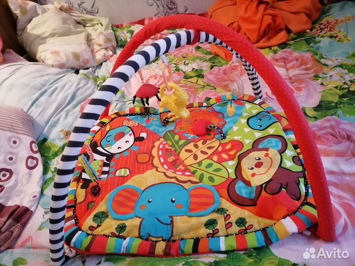Развивающий коврик