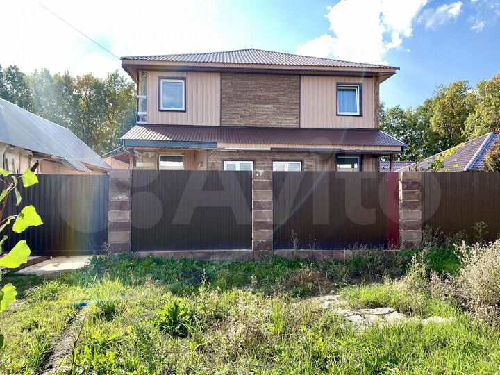 Дом 160 м² на участке 11 сот.