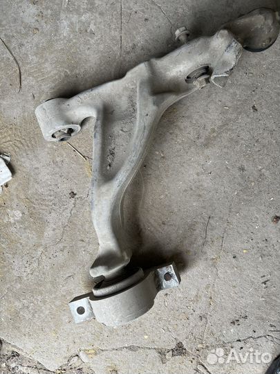 Рычаг нижний правый для Infiniti M35 (Y50)