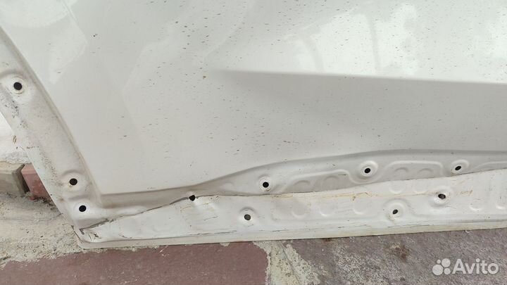 Дверь задняя правая