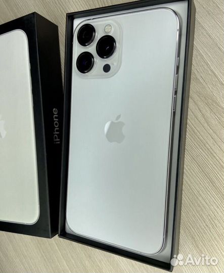 iPhone Xr, 128 ГБ