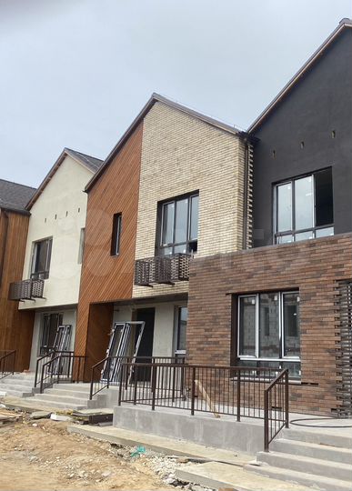 Таунхаус 126,7 м² на участке 1 сот.