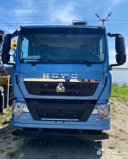 Бортовой грузовик Howo T5G с КМУ XCMG, 2024